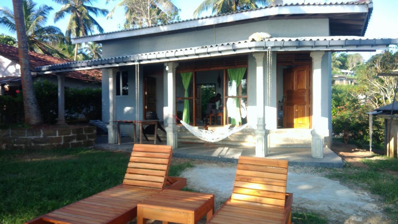 Bed and Breakfast Pemuyan Mirissa70 Exterior foto